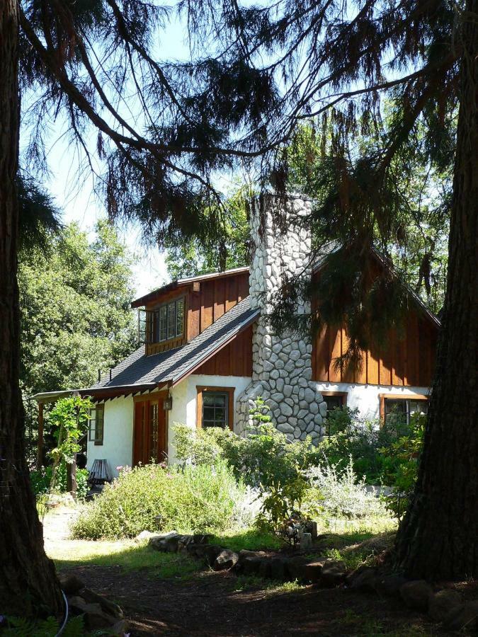 Yosemite Rose Bed And Breakfast Гровленд Экстерьер фото